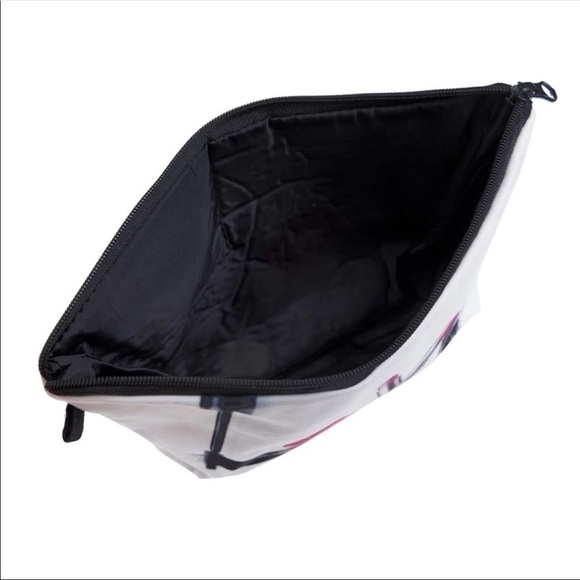 Love Cosmetic Bag. - Picture 4 of 8